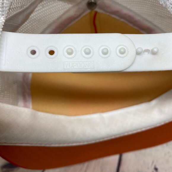 Vintage Trucker Hat Mesh Cap Snapback Orange White DI-CHEM Dresser Canada Patch - Picture 9 of 9